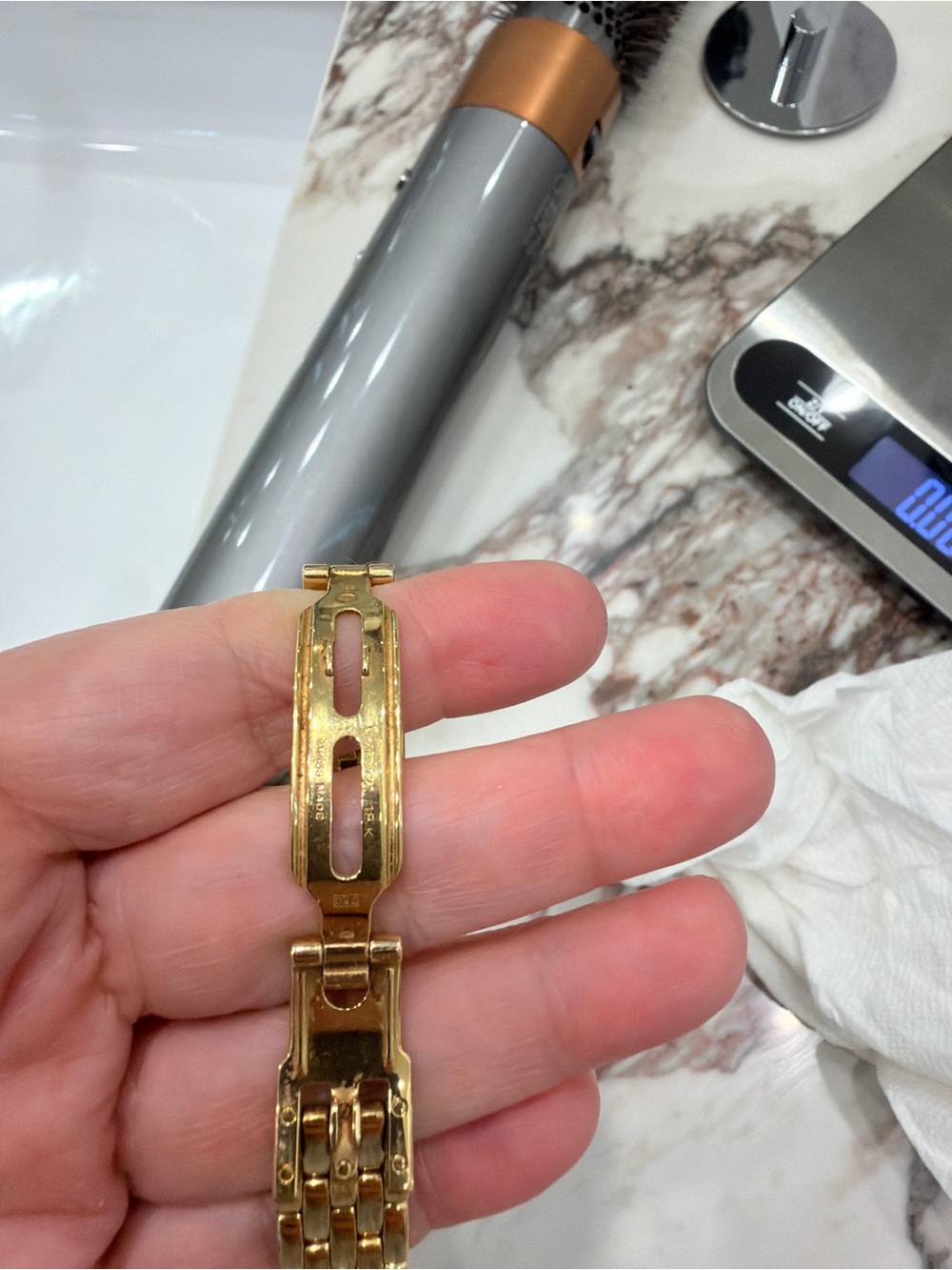 Cartier 18 karat Gold Cougar Watch with White Dial, Blue Hands and diamonds. - Picture 10 of 14